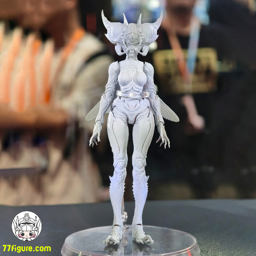 【予約商品】Romankey 1/12 シルバーウィングドレディ 塗装済み可動フィギュア