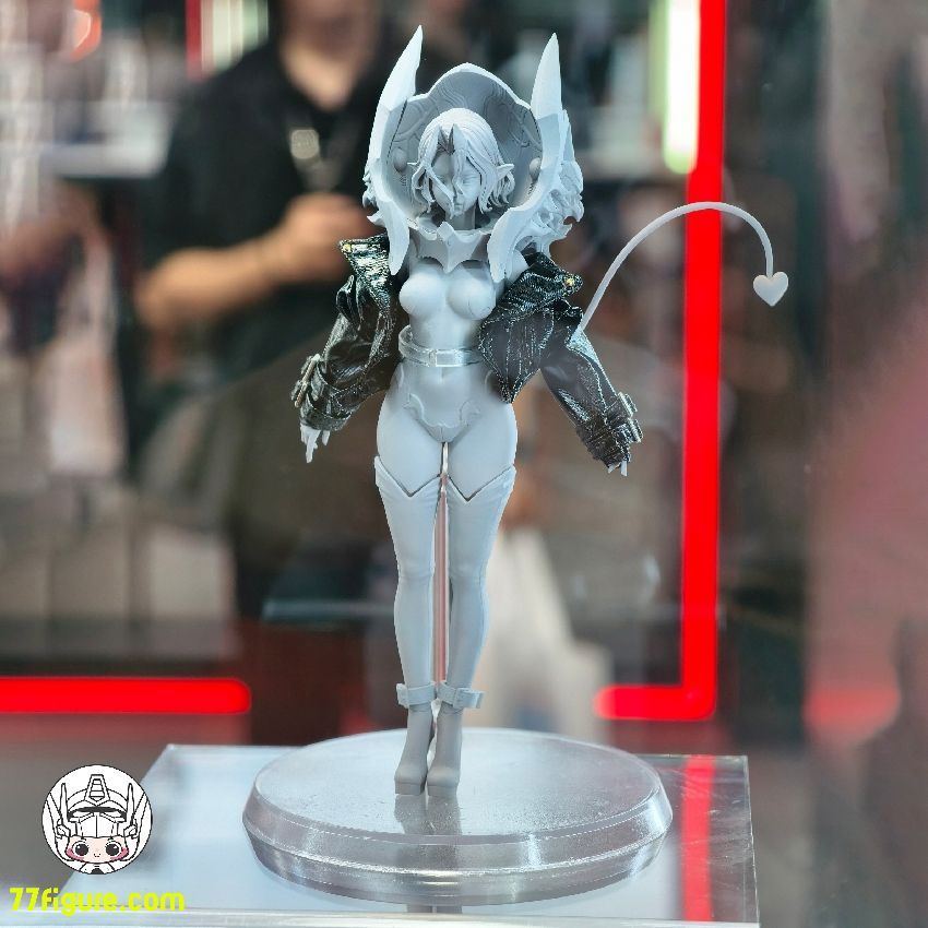 【予約商品】Romankey 1/12 スペース デビル ガール 塗装済み可動フィギュア