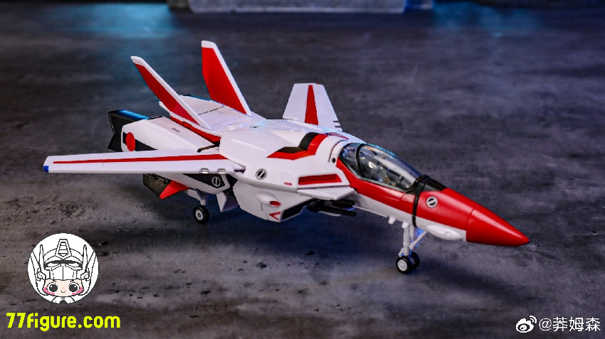 FG Model FG-01 マクロス VF-1S ゴッド・オブ・フレイム ファストパックアーマー付き 標準版