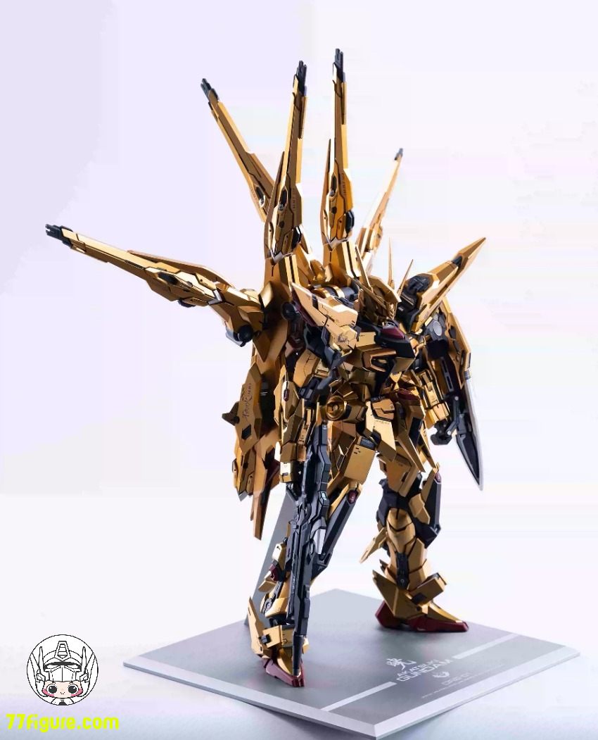 【予約商品】八咫烏テクノロジー 1/100 MG アカツキ ゴールデンバージョン プラモデル