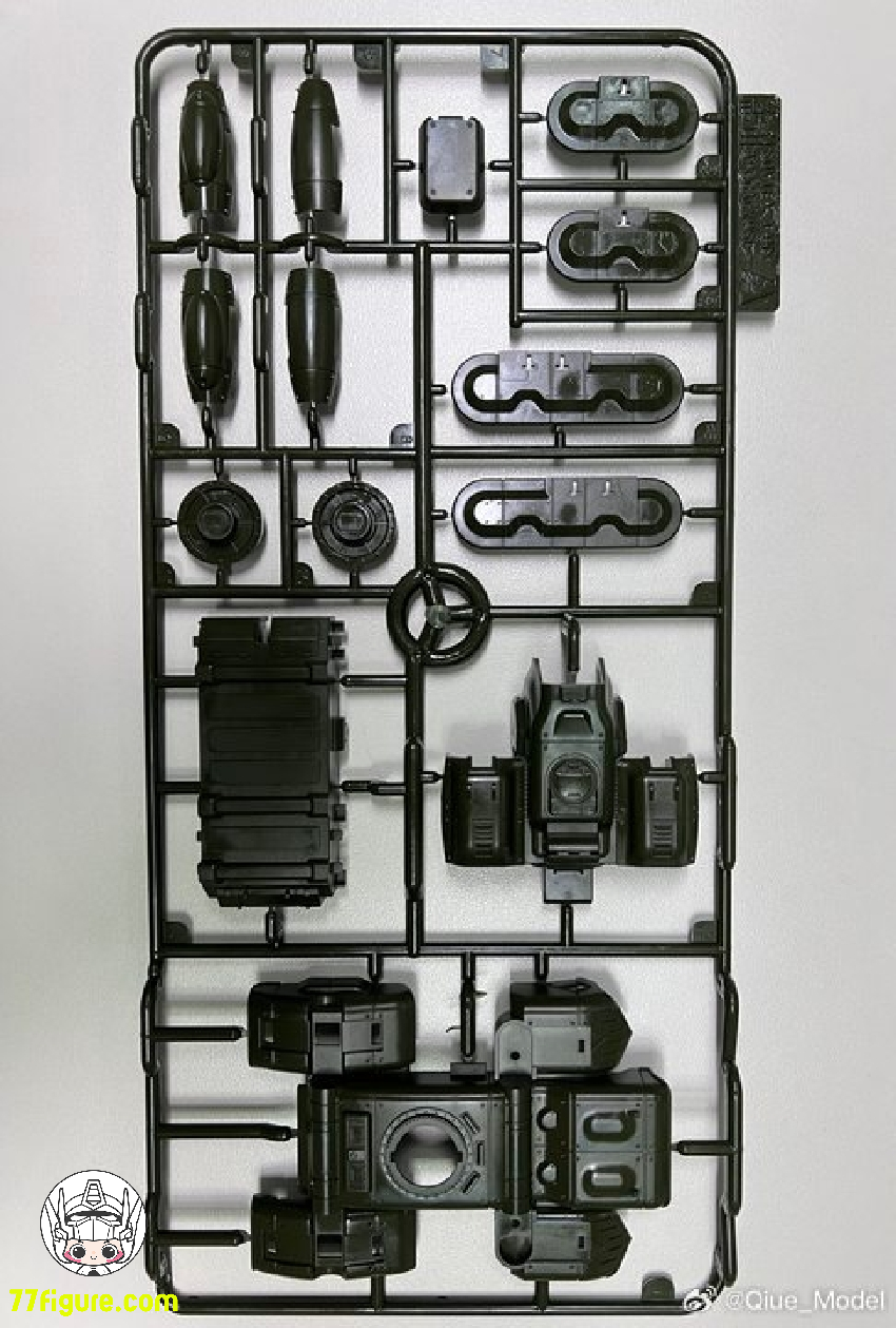 【先行販売】Qiue Models 1/72 『コマンド&コンカー:レッドアラート3 』 天启 タンク プラモデル