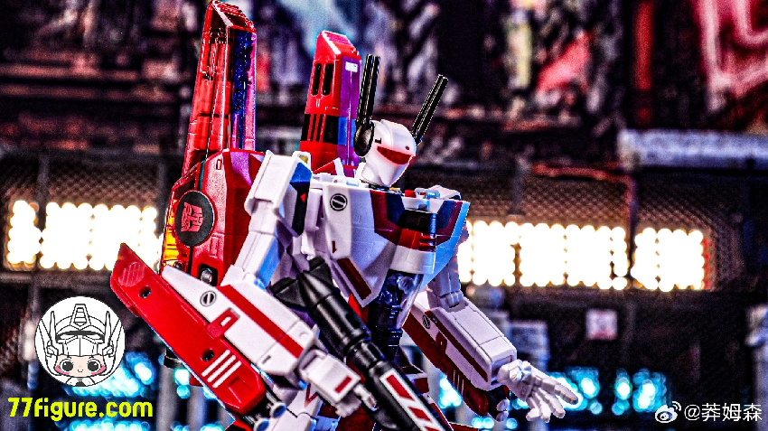 FG Model FG-01 マクロス VF-1S ゴッド・オブ・フレイム ファストパックアーマー付き 標準版