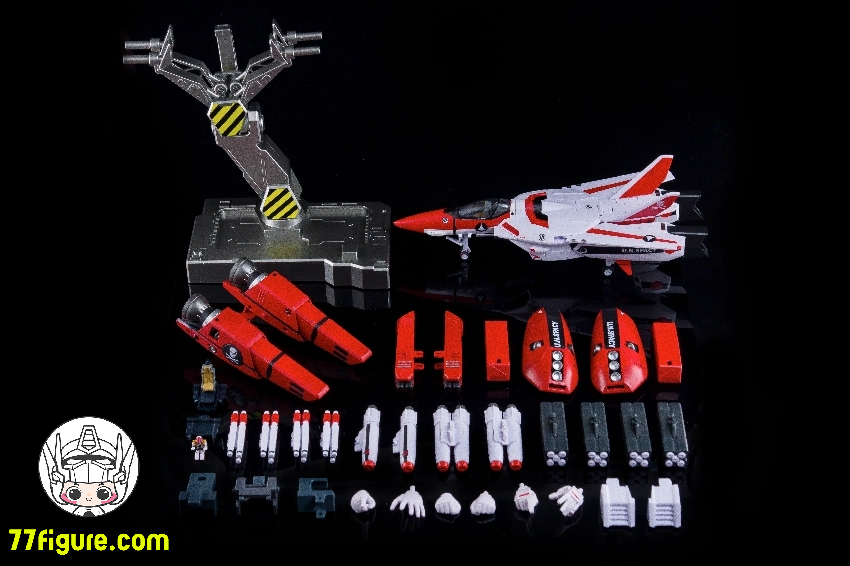 FG Model FG-01 マクロス VF-1S ゴッド・オブ・フレイム ファストパックアーマー付き 豪華版