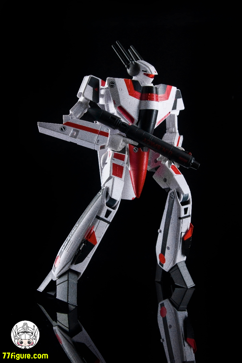 FG Model FG-01 マクロス VF-1S ゴッド・オブ・フレイム ファストパックアーマー付き 標準版