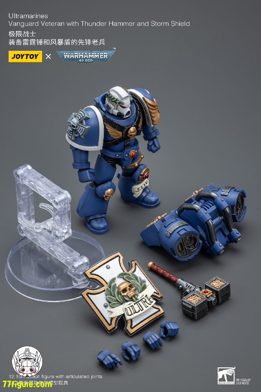 【品切れ】ジョイトイ JoyToy Source 1/18 『ウォーハンマー40K』ウルトラマリーン サンダーハンマー&ストームシールド付きヴァンガードベテラン 塗装済み可動フィギュア