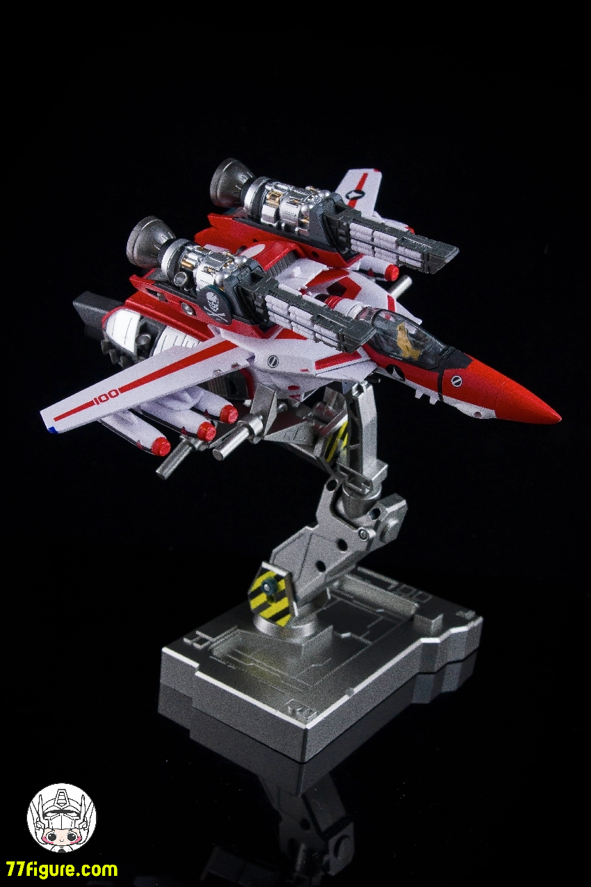 FG Model FG-01 マクロス VF-1S ゴッド・オブ・フレイム ファストパックアーマー付き 豪華版