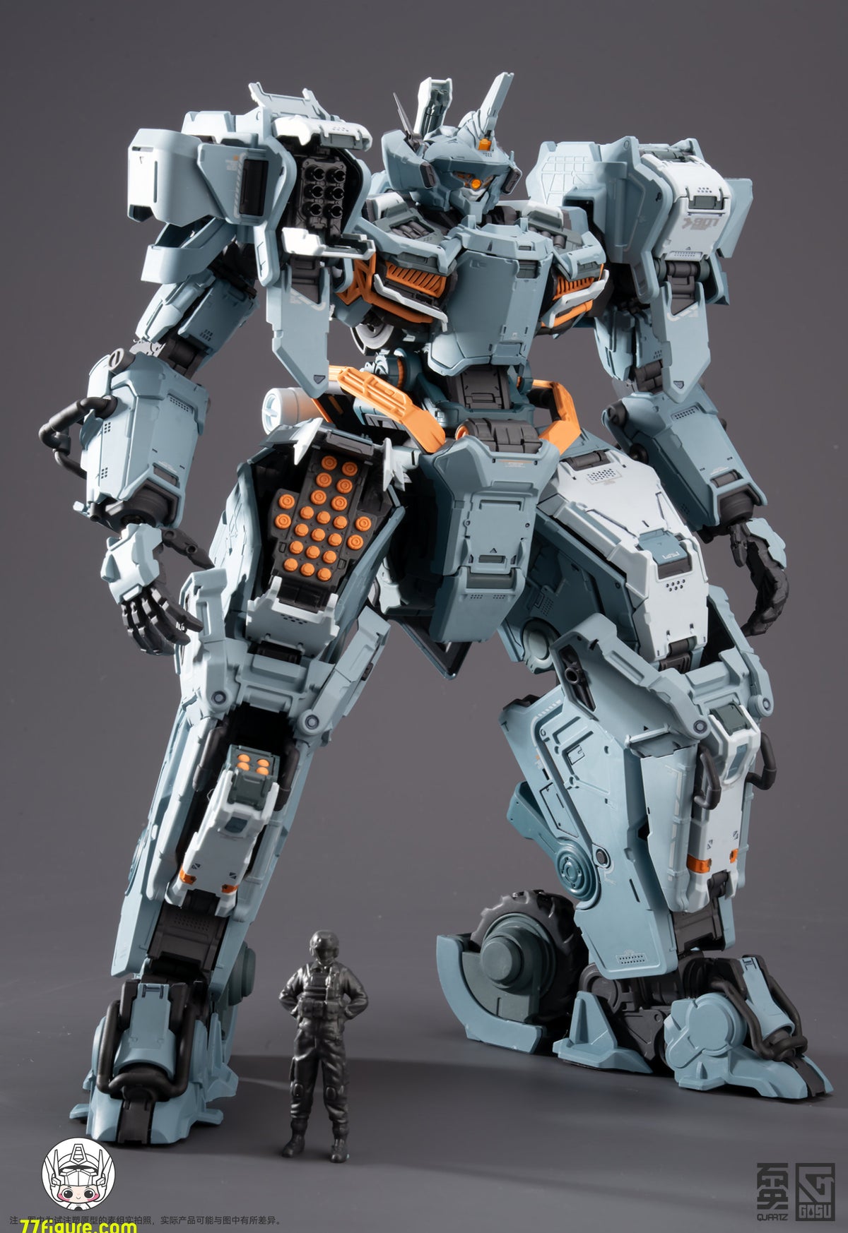 【予約商品】Gosu 1/35 重陸12 クォーツ プラモデル