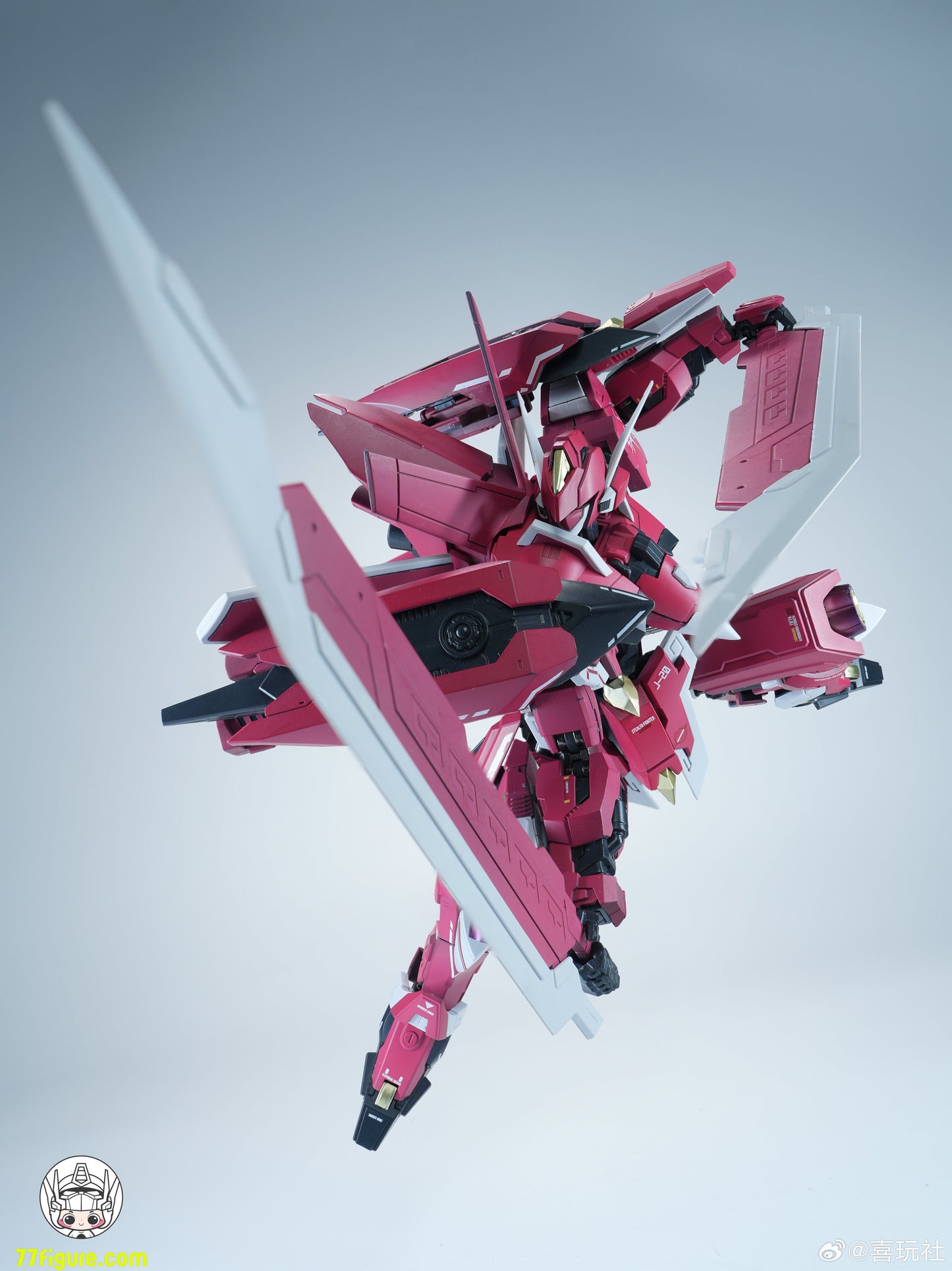 喜玩社 Play Club J-20 ドラゴンソウルファイターシリーズ 蒼威 燼赤鎏金 Ver. プラモデル
