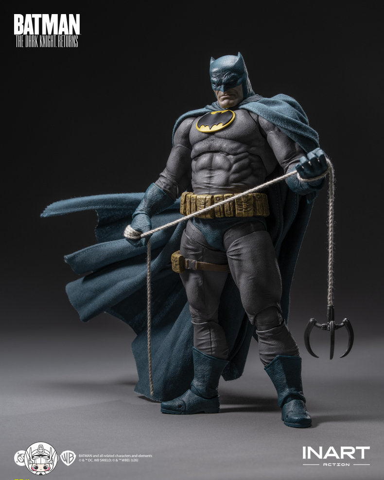 【予約商品】INART MAG C0006 『ダークナイト・リターンズ』 バットマン ブルースーツ 塗装済み可動フィギュア