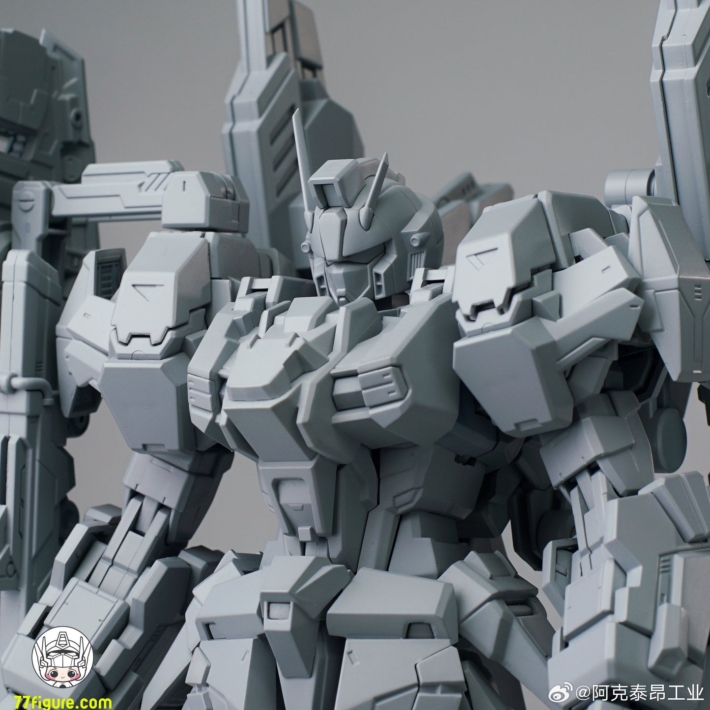 【予約商品】Arkteon Industry 1/100 サンダーストーム プラモデル