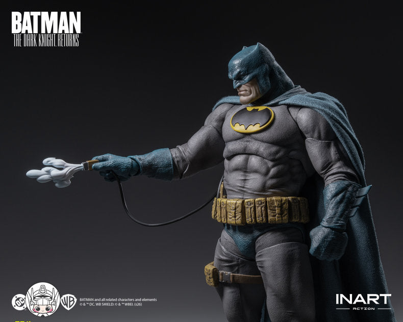【予約商品】INART MAG C0006 『ダークナイト・リターンズ』 バットマン ブルースーツ 塗装済み可動フィギュア