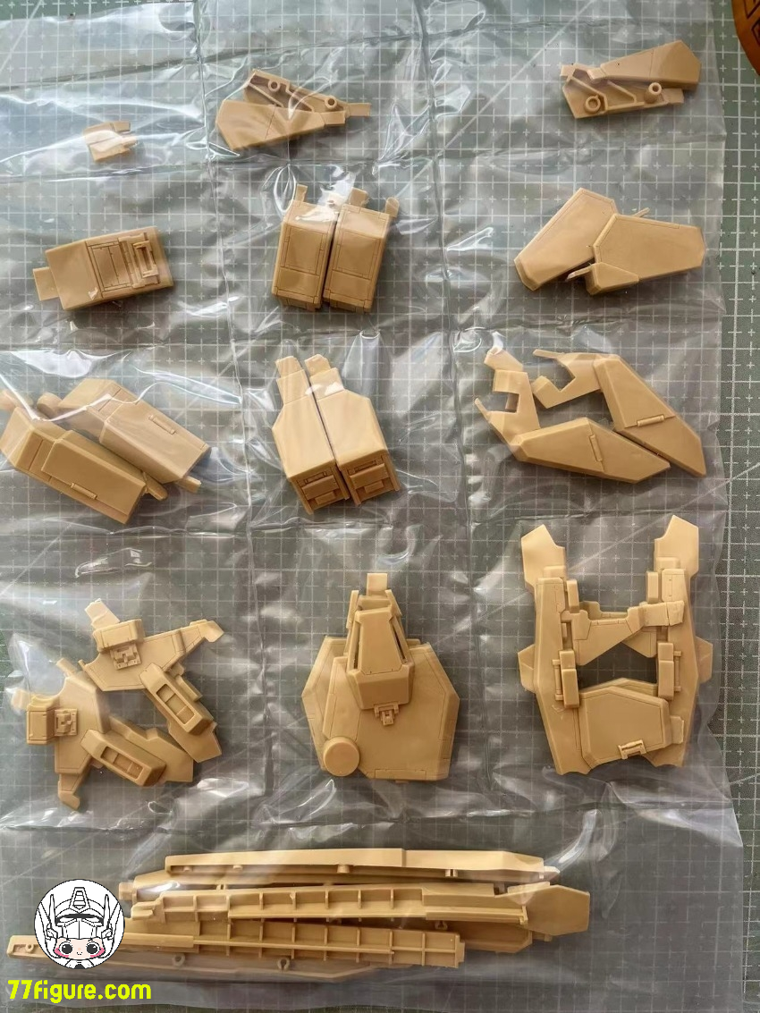MILLER 1/60 ユニコーンガンダム2号機 バンシィ GK