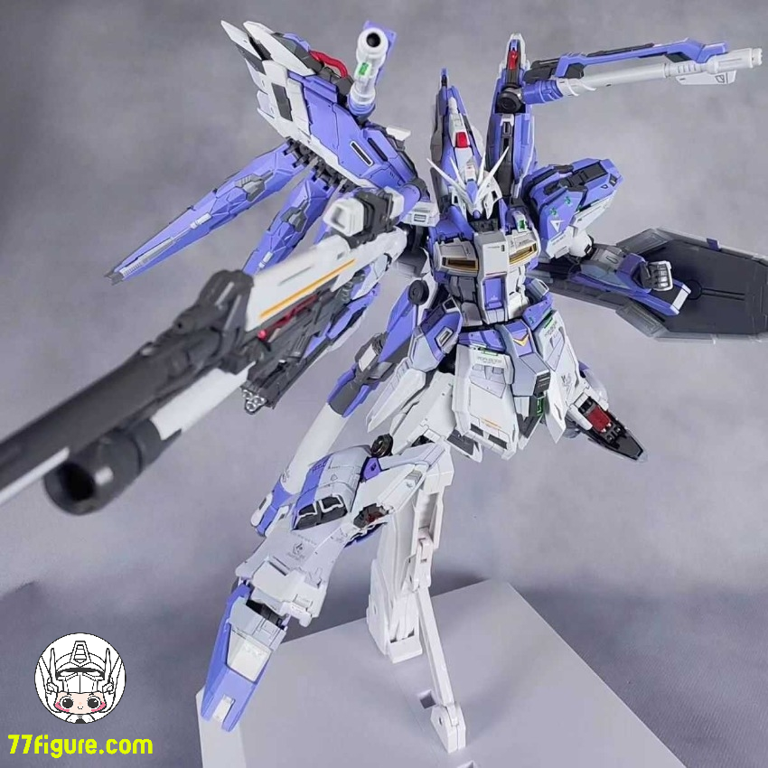 【予約商品】Vtiger 1/100 Rx-93-v2 Hi-v & ガン プラモデル