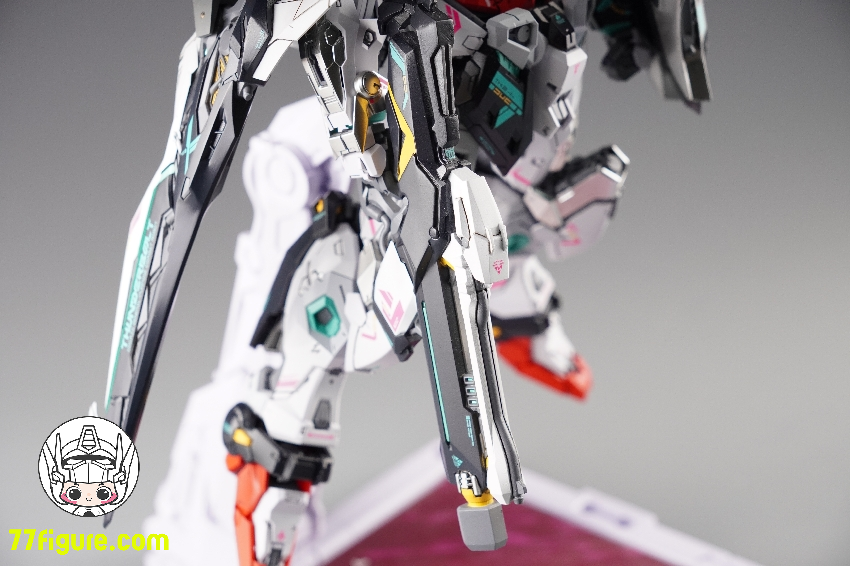 IN ERA+ 1/100 「RMDシリーズ」 サンダーボルト(雷霆)魔鬼魚装備Ver IN ERA+ 1/100 「RMDシリーズ」 サンダーボルト(雷霆)魔鬼魚装備Ver