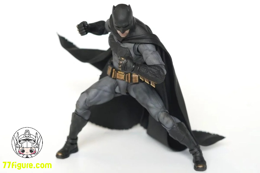 【予約商品】UPFinegures 1/12 ジャスティス・リーグ バットマン 塗装済み可動フィギュア