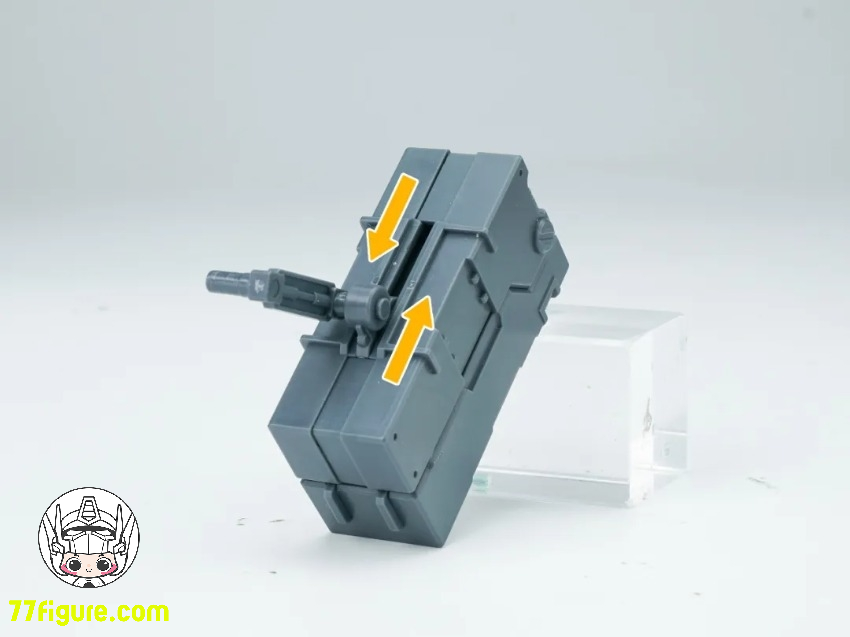 酋長大陸 1/144 超動騎兵 轟魔 赤Ver. プラモデル